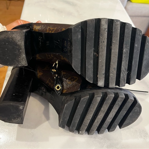 Louis Vuitton boots size 38 - Picture 4 of 4